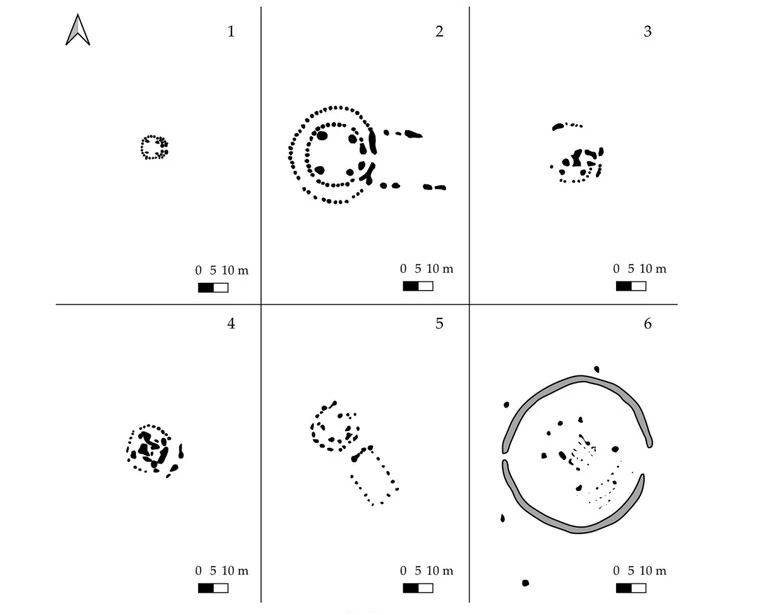 Plans of later Neolithic four post timber structures from Brú na Bóinne including examples near Knowth and Newgrange