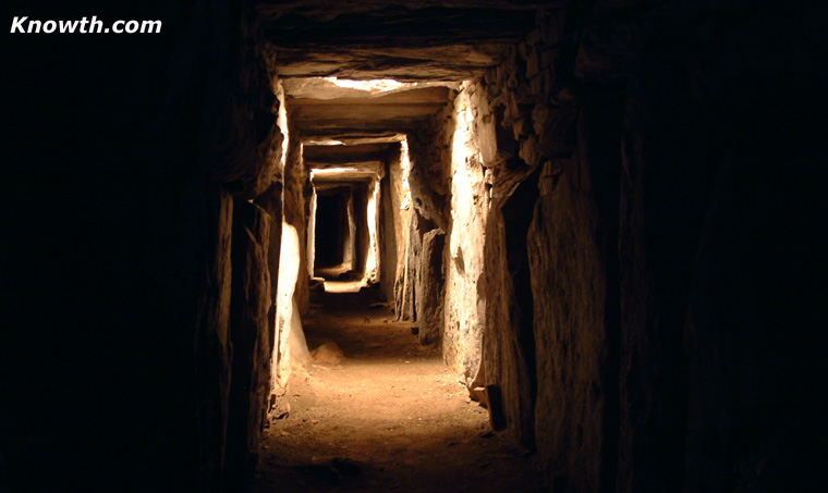 Knowth Eastern Passage